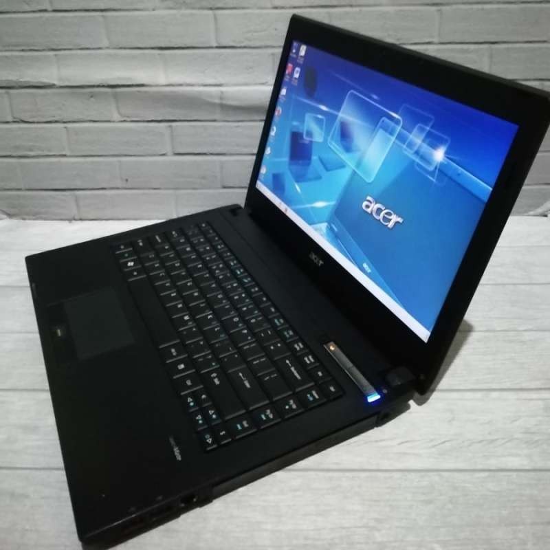 Acer Travelmate 8472T