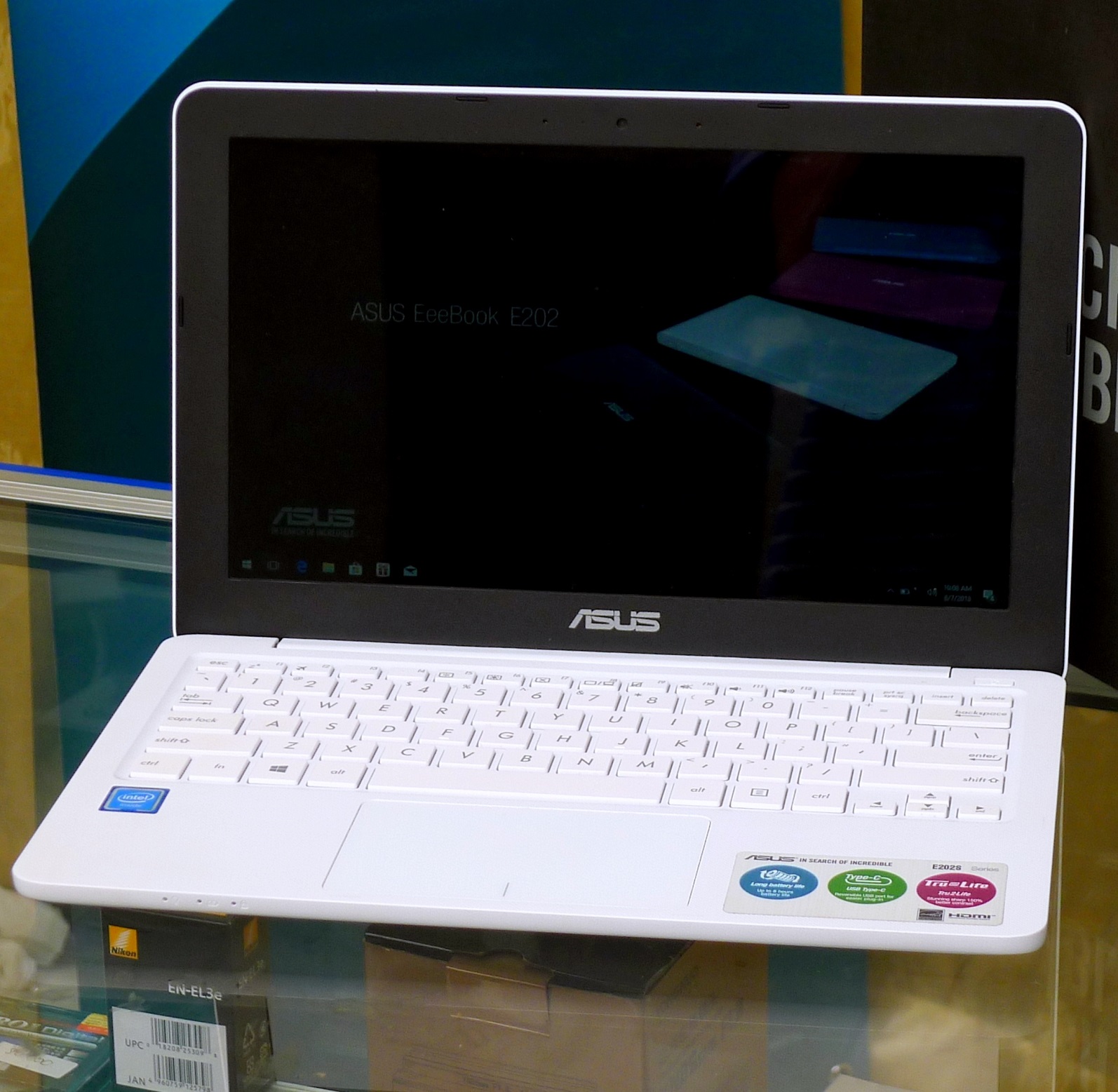 Asus E202SA