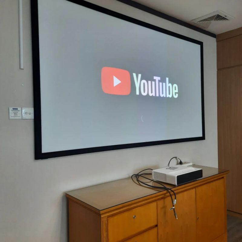 Fixed Frame Screen